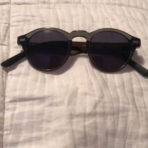 Ivory + Mason “Robertson” Sunglasses (Gray)